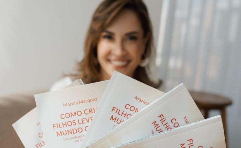 Jornalista goiana lança livro com novo olhar para a criação de filhos