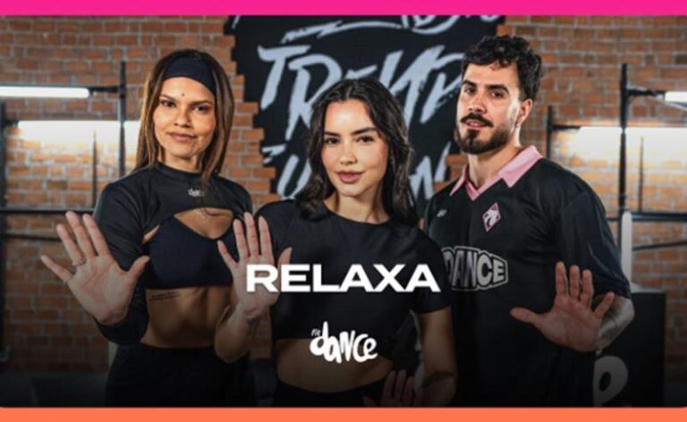 Do coração para os pés: Júlia Rezende e FitDance mostram a coreografia de “Relaxa”