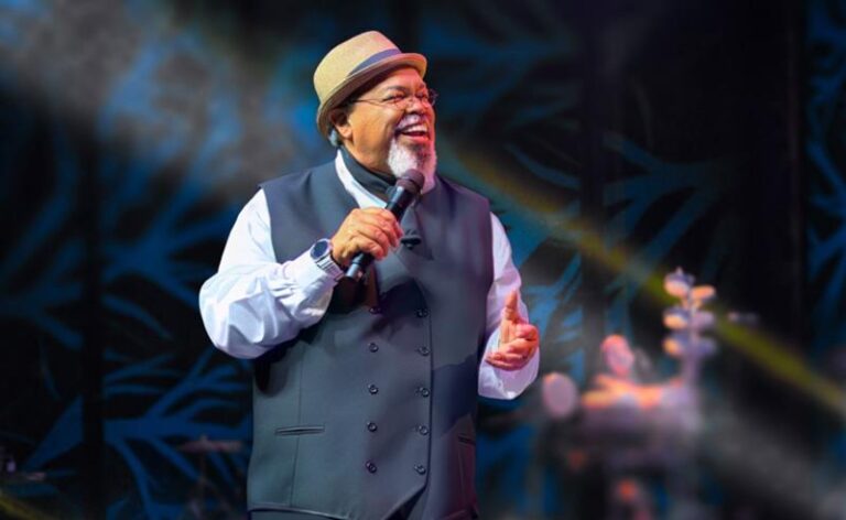 Jorge Aragão Celebra 50 anos de carreira neste domingo (5), no Casarão do Firmino na Lapa