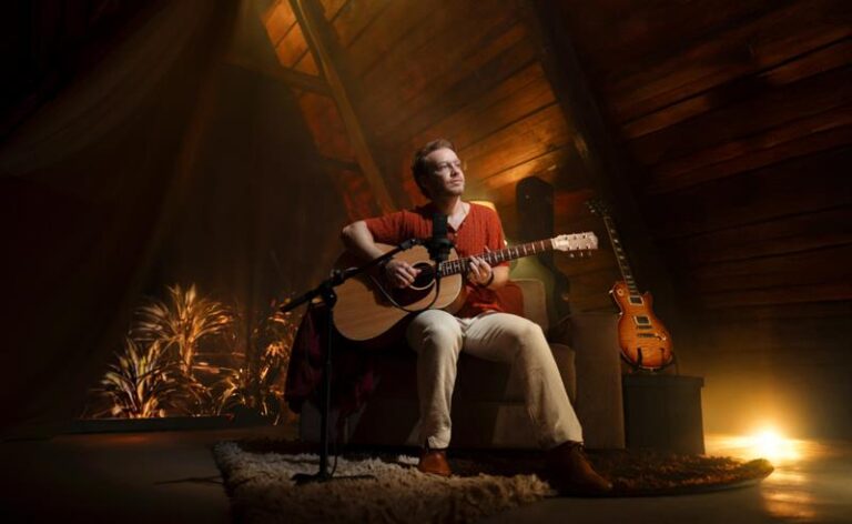 BALARA quebra hiato de três anos e inicia fase solo; ouça “Gatilhos”