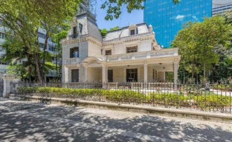 Professores da Casa das Rosas estão entre finalistas do Prêmio São Paulo de Literatura 2025