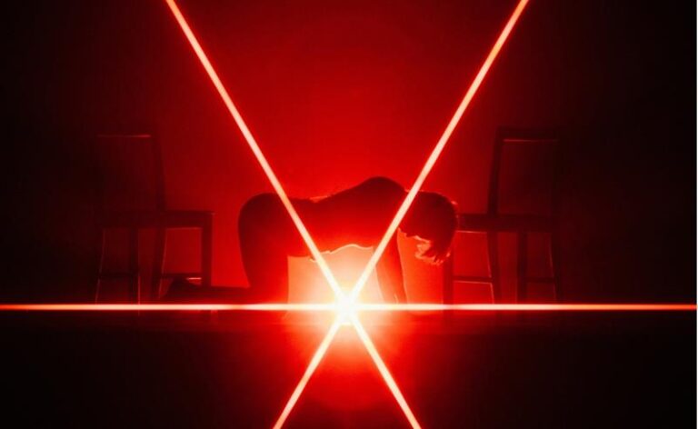 Mitski lança The Land: The Live Album